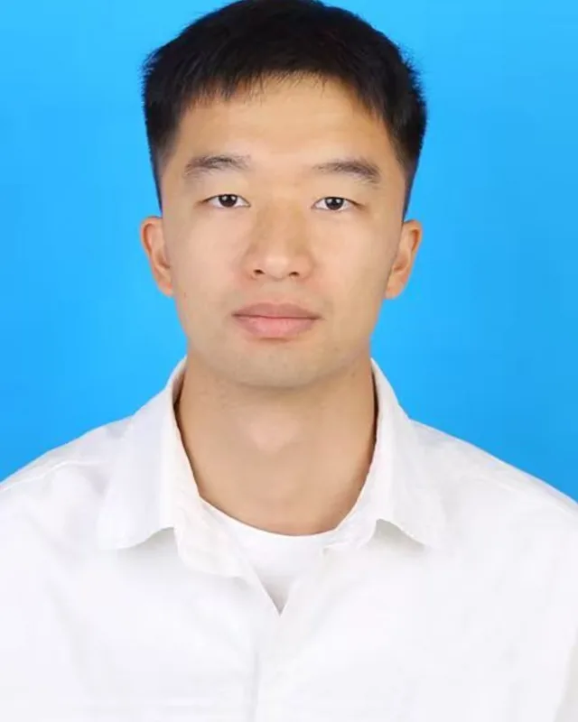李明明 头像